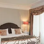 Mercure Sur Lot Moulin De Madame 4* Villeneuve-sur-Lot