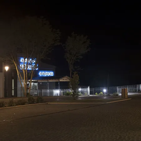 Mercure Sur Lot Moulin De Madame